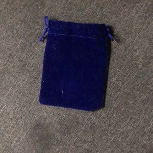 Blue velvet, jewelry bag. great for storing rings!